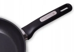 Patelnia 24cm solidna z powłoką 
